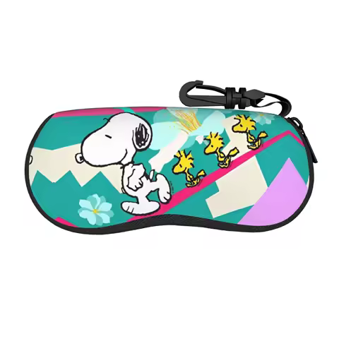 Casual Snoopys Playful Ensemble Glasses Case Unisex Fashion Accessories Eyewear Storage Box Vintage Eyeglasses Box