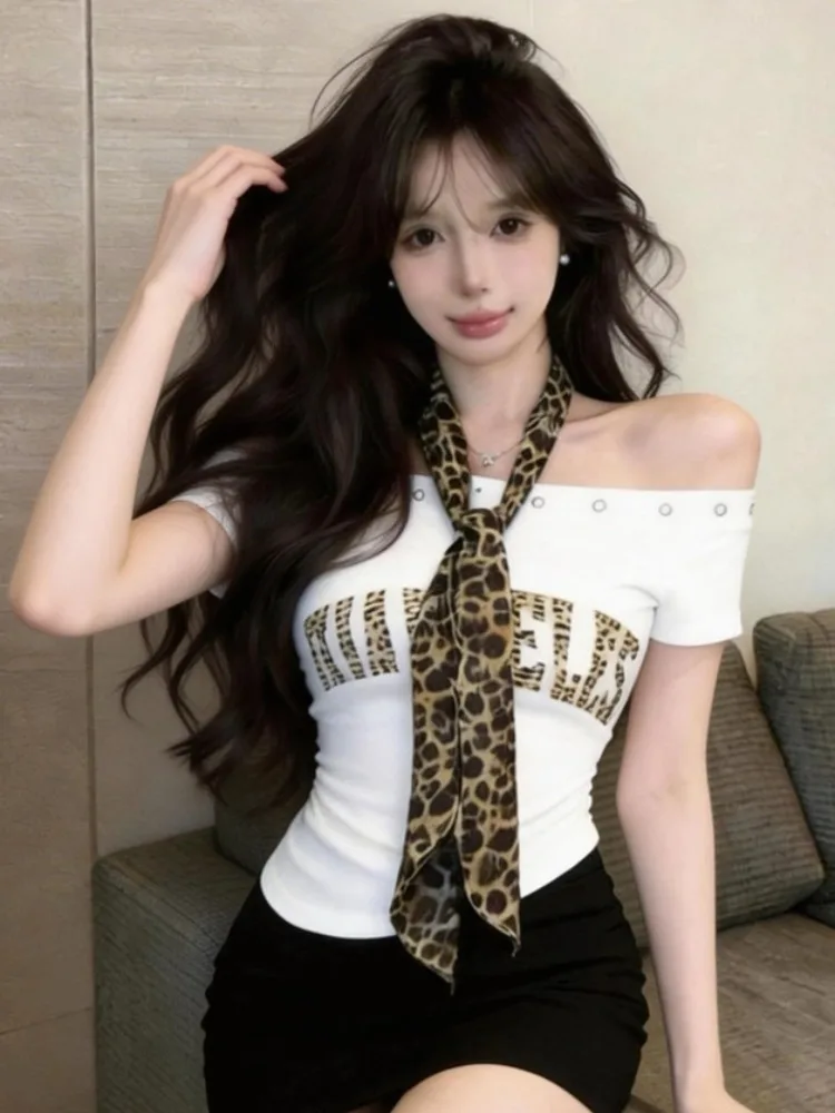 

Summer New Women's Slim Fit Short Sleeve T-shirt Pure Desire Versatile Letter Print Oblique Shoulder Leopard Print Silk Scarf