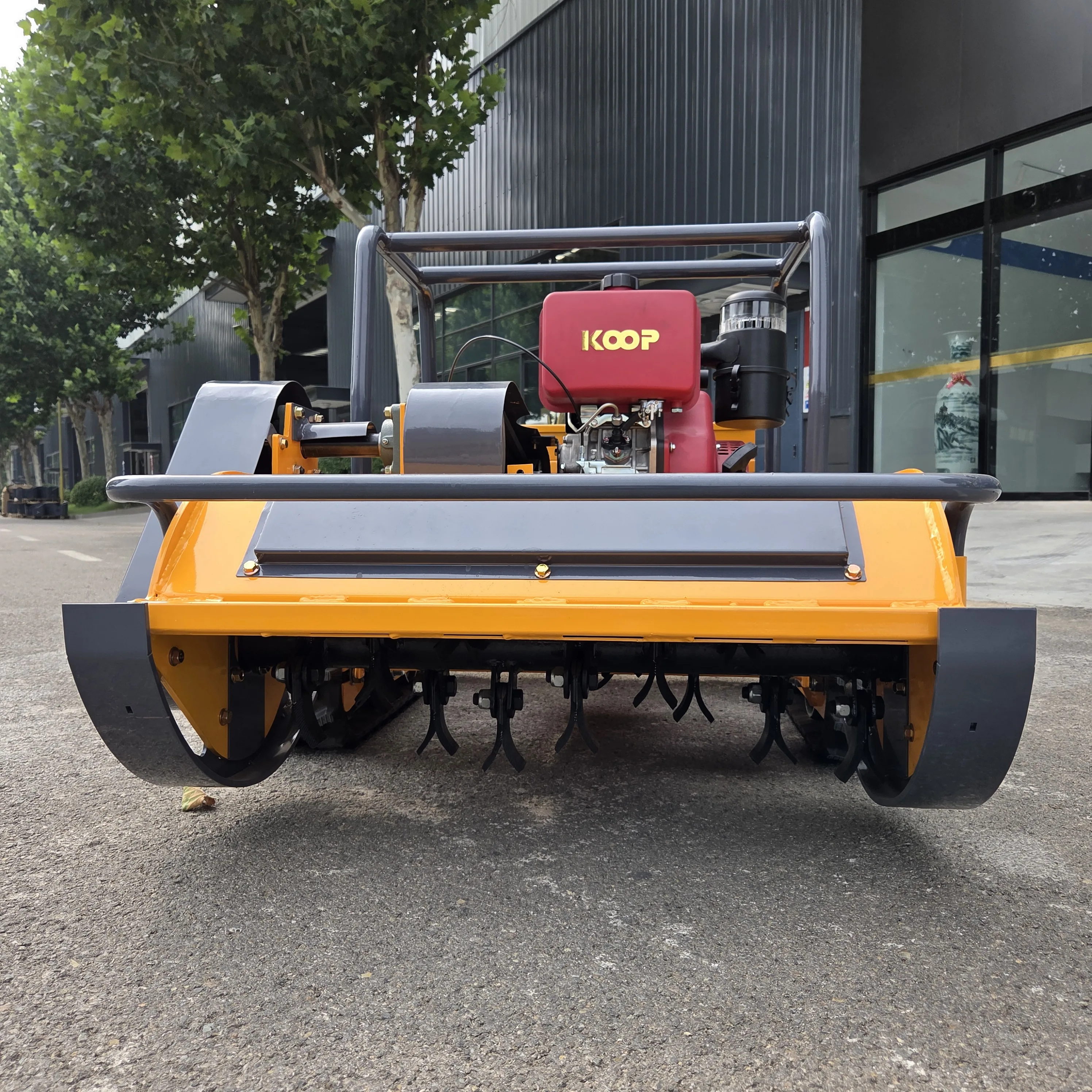 CE EPA Certified Medium-Sized Diesel Remote-Controlled Robot Flail Mower – All-Terrain, Agricultural Rubber, 500mm-1200mm