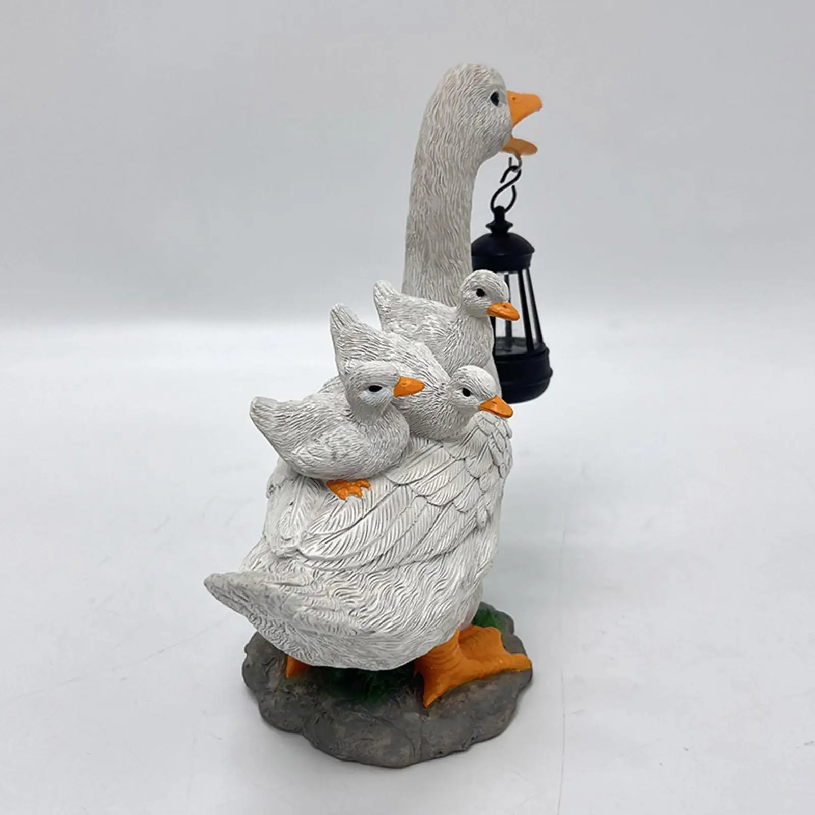 Resin Duck Sculpture Outdoor Garden Statue Solar Lantern Yard Art Figurine for Backyard Porch Decoration
