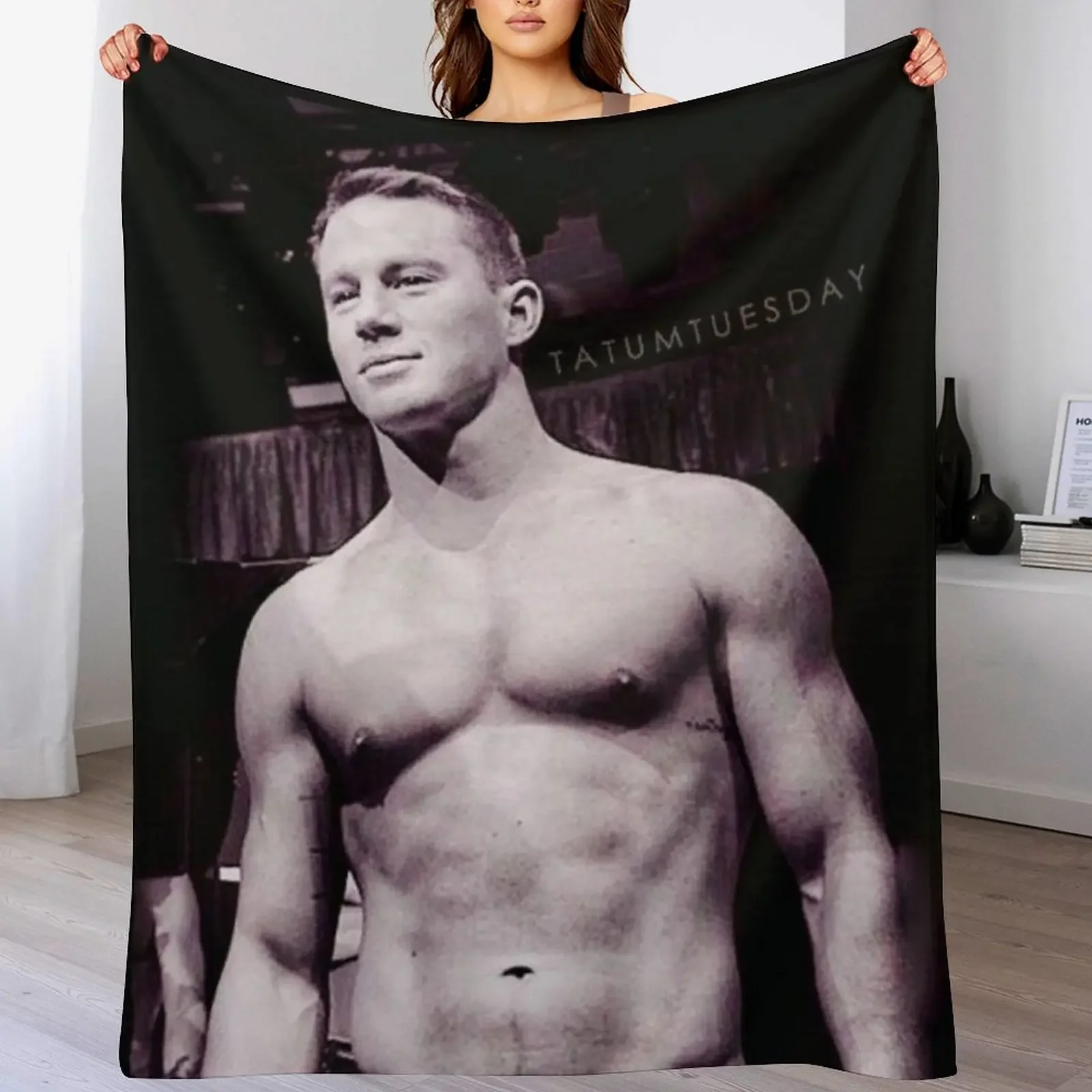 

channing tatum Throw Blanket Warm Comfortable Blanket Gift for Parents Friends