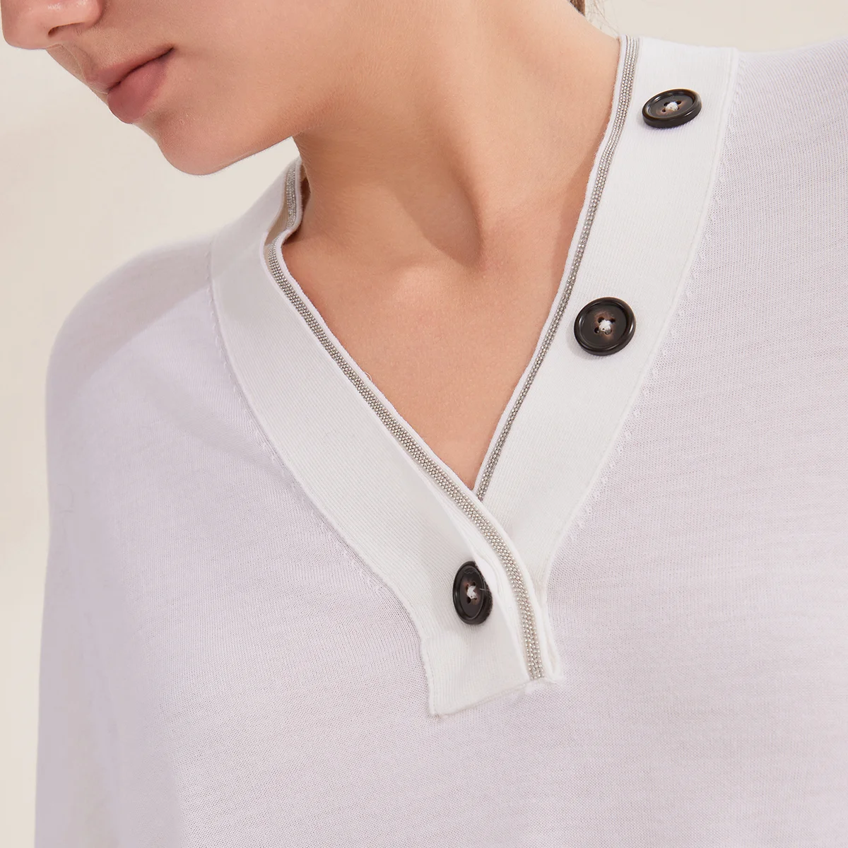 BD4521230 Suéter feminino 100% lã manga comprida com decote em V e botões decorativos para outono