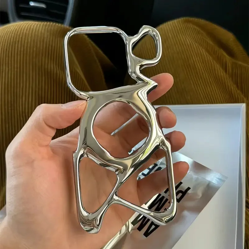 

Полый гальванический серебряный магнитный чехол для телефона, совместимый с сериями IPhone Apple 16/15/14/13/12