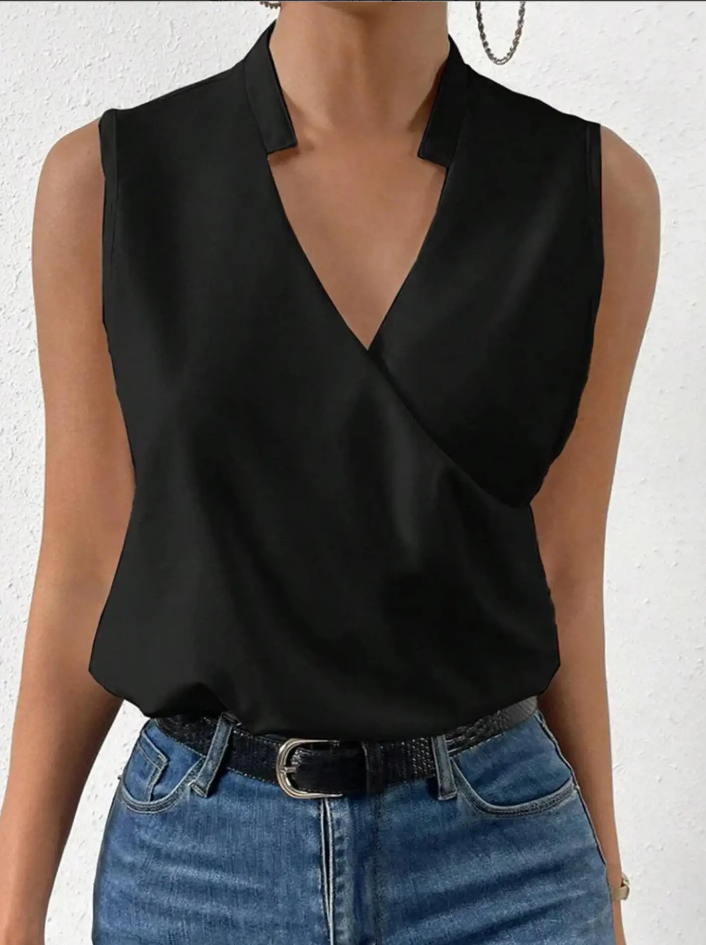 Plus - Size Women's Solid Color V - Neck Racerback Black Tank: Ideal for Shopping & Street Outings 1-5XL.