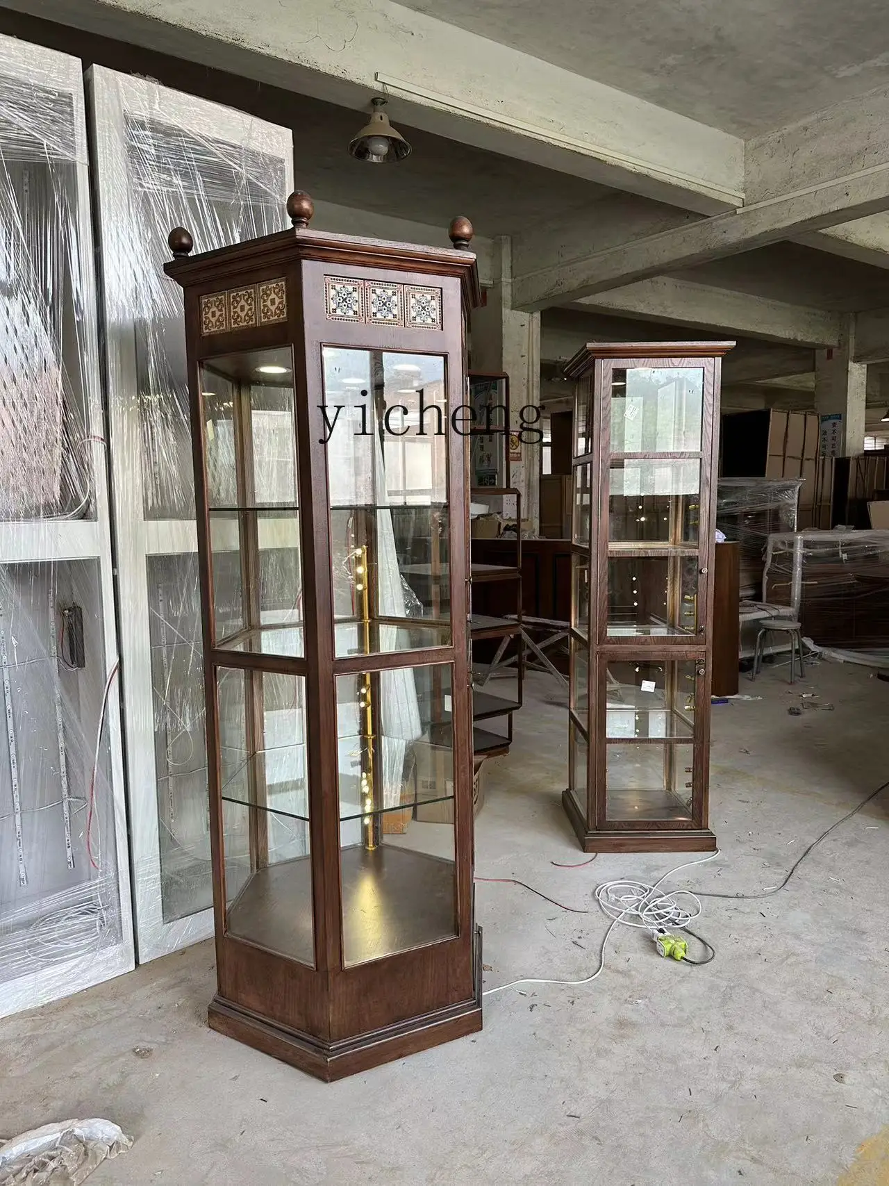 ZZ retro green figure boutique display cabinet jewelry display doll storage antique jewelry Nakajima cabinet