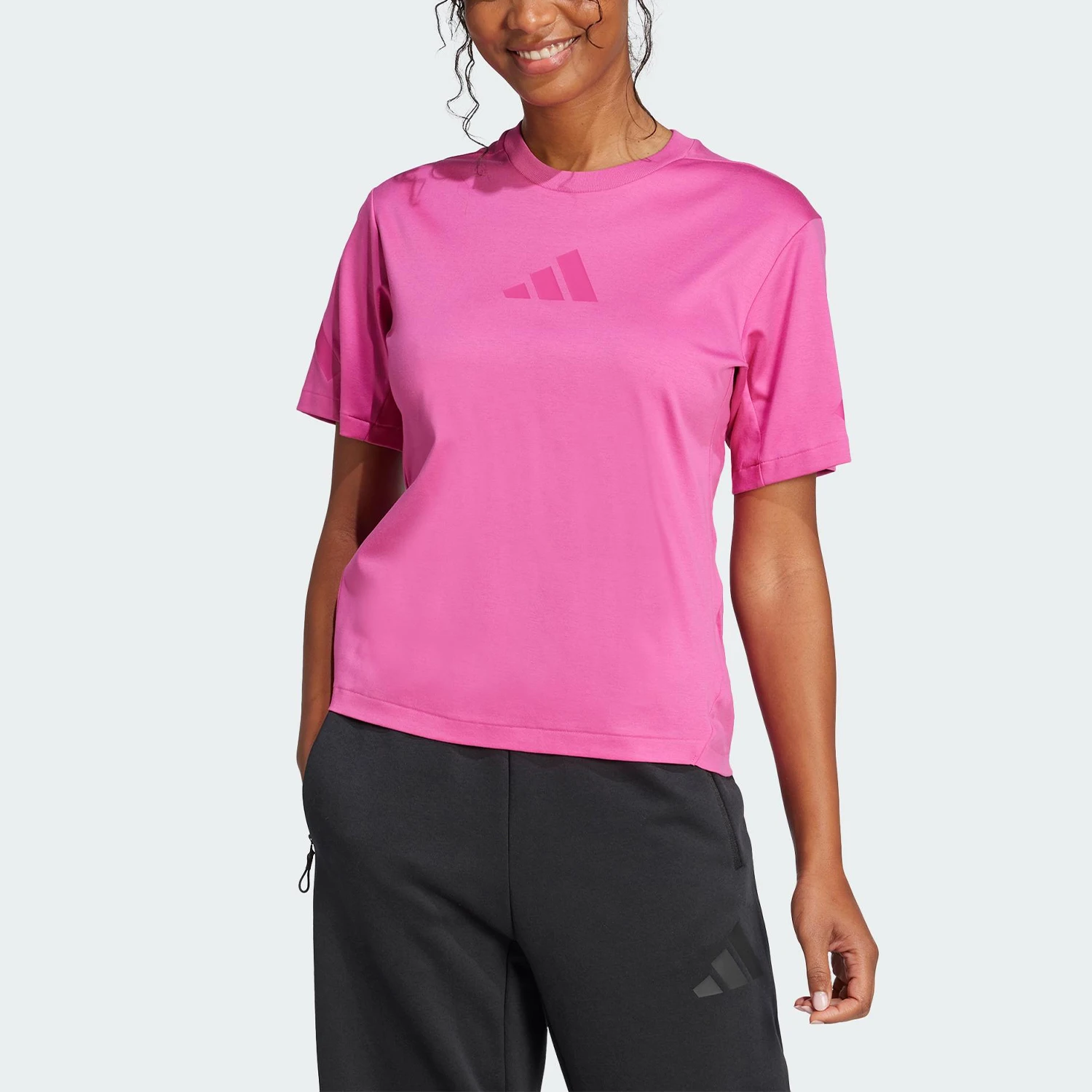 

Adidas подлинная летняя новая женская модная простая футболка с круглым вырезом JD0815