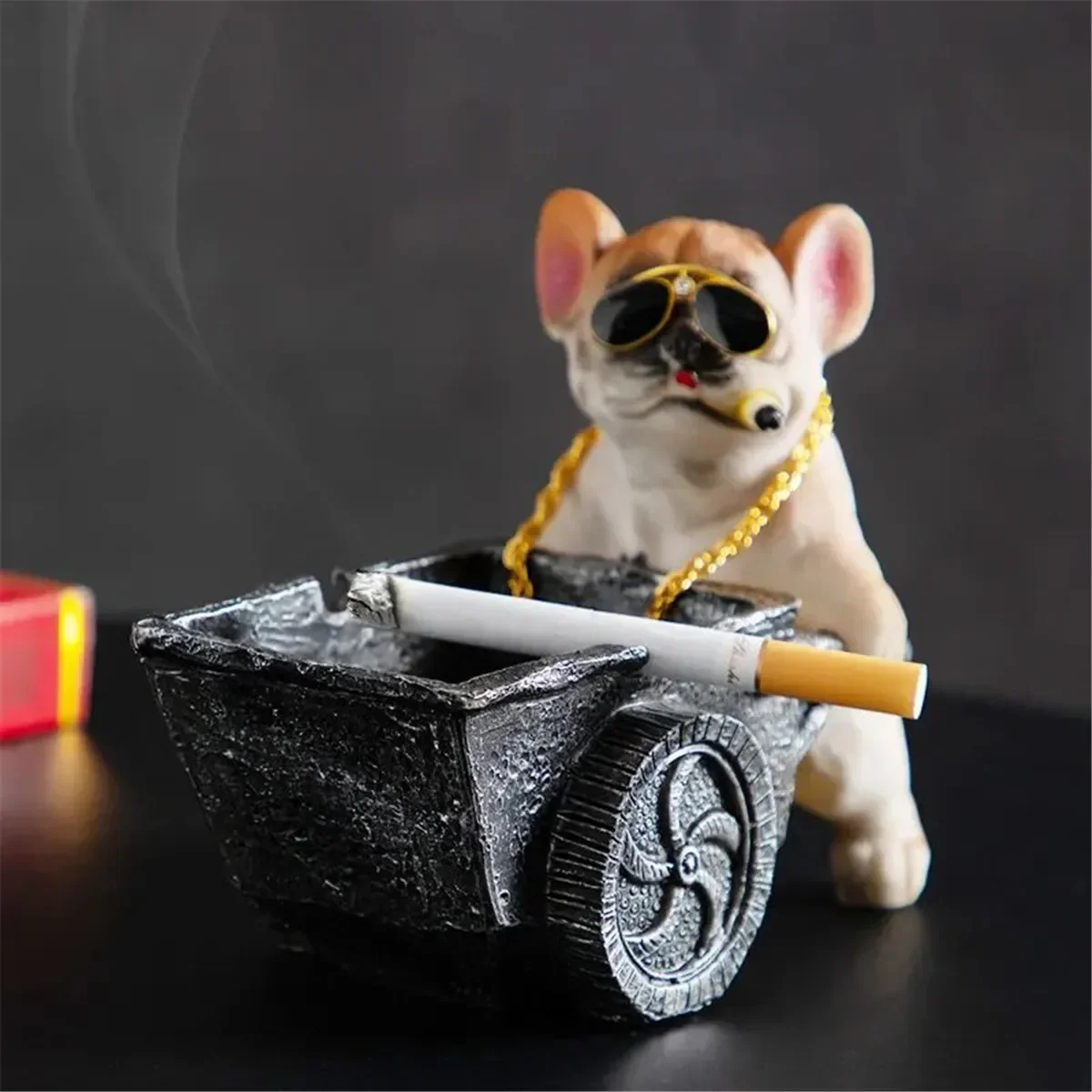 Cute Funny Ashtray Thug Dog Resin Creative Decor Ashtray Ash Tray Cigar Ashtray Smoking Boyfriend Gift Home Accessories