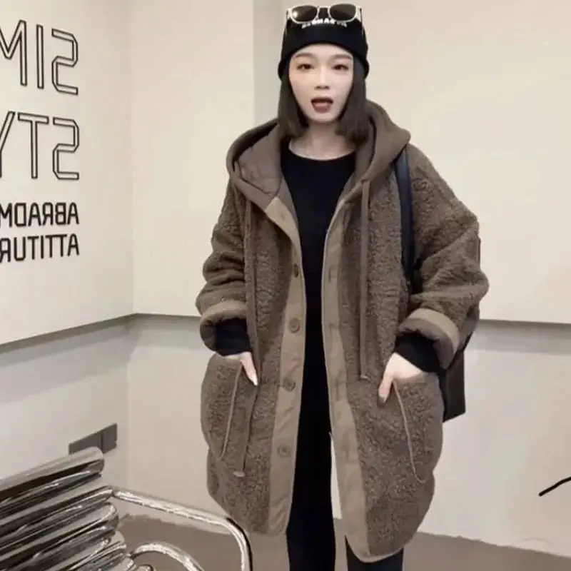 

Autumn and Winter Fashion New Lamb Fleece Coat Female Splicing Fake Two Hoodies Hooded Loose All Matching Woolen Coat