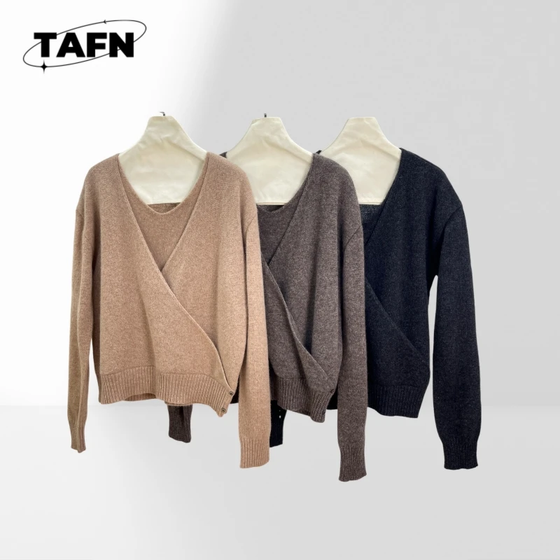 

Oversized Knit Sweater for Women, Cozy and Stylish for Fall & Winter Warm and Elegant for Winter and Comfortable Wear AI0328