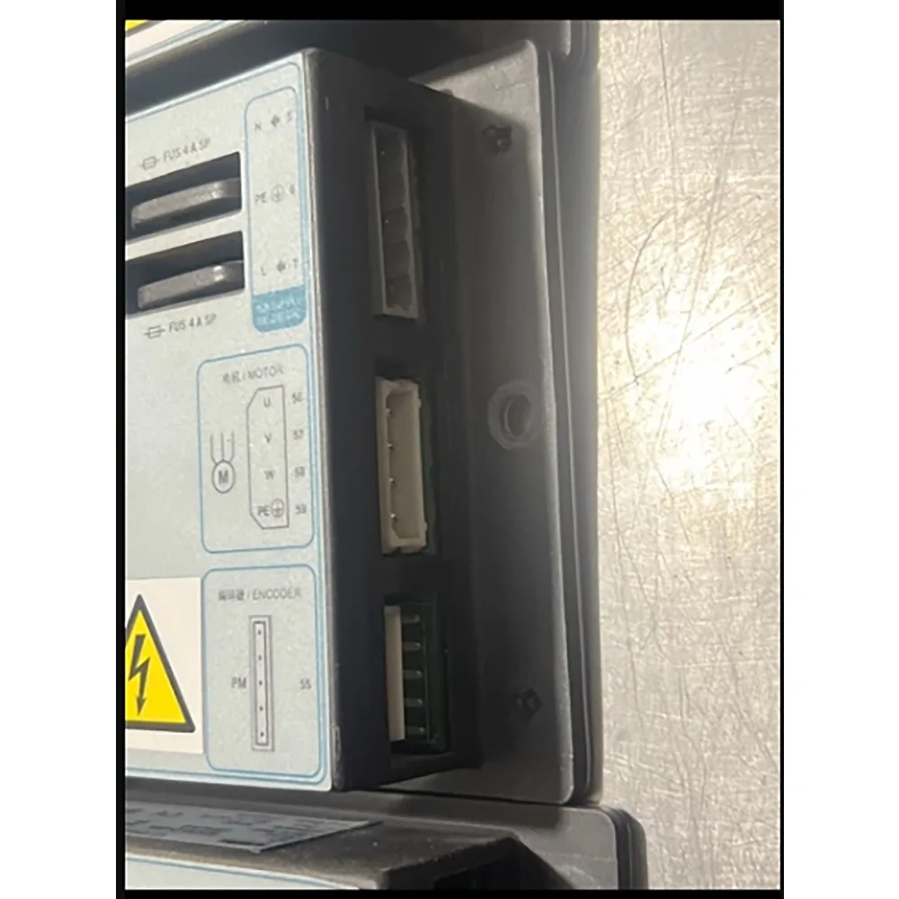 Elevator Lift Door Controller  VF7     a second-hand product, 80% new, not brand new