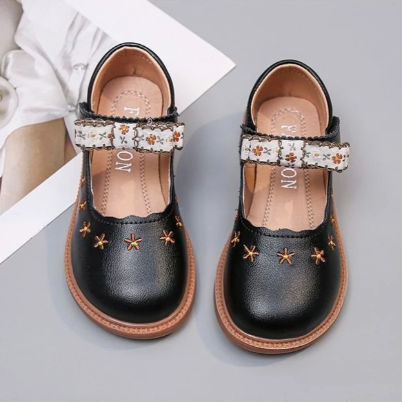 2026 New Fashion Girls Leather Shoes Soft Sole Shallow Princess Style Stylish Shoes Trendy Kids Footwear
