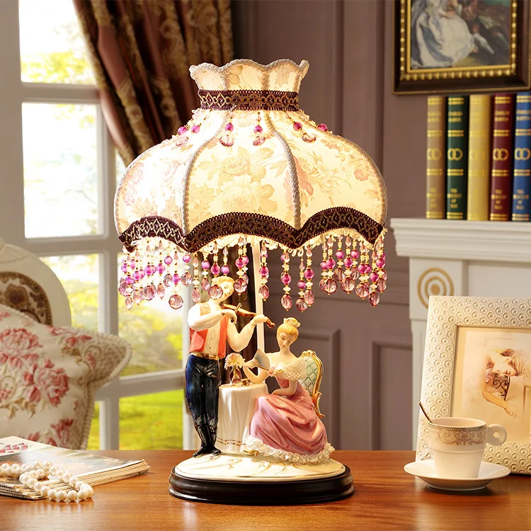 High-end European ceramic character ornaments, living room, wedding room, couple playing the piano, home accessories, wedding gi