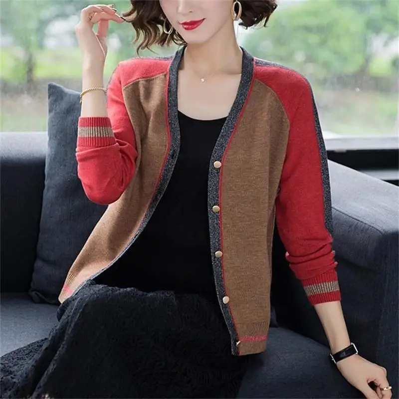 2023 Spring and Autumn New Knitted Cardigan V-neck Thread Short Sleeve Loose Office Lady Comfortable Versatile Female Sweater