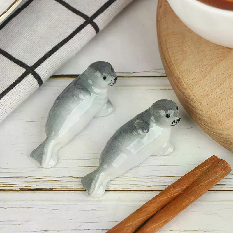 2Pcs Ceramic Little Sea Lion Seal Design Chopstick Holder Household Decor Chopstick Rest Pillow Kitchen Tableware