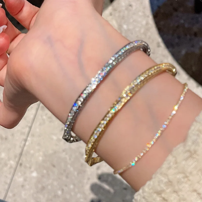 Bracelet tissé en Zircon incrusté pour femmes, courbe géométrique enroulée, Design de luxe léger, cadeau