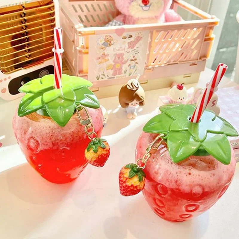 500ml Creative Portable Summer Cute Strawberry Straw Water Bottle Milk Coffee Straw Cup for Camping Home Water Bottle with Straw