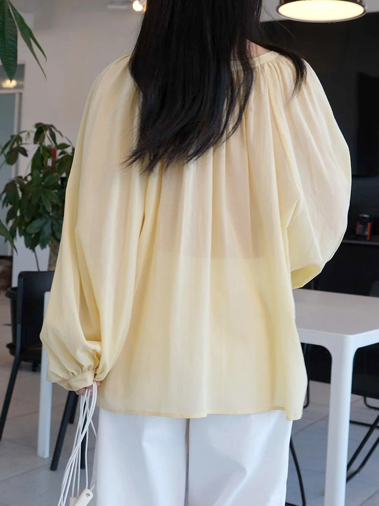 [EAM] Women Yellow Bandage Thin Big Size Blouse New Round Neck Long Lantern Sleeve Shirt Fashion Tide Spring Autumn 2024 1DH5435