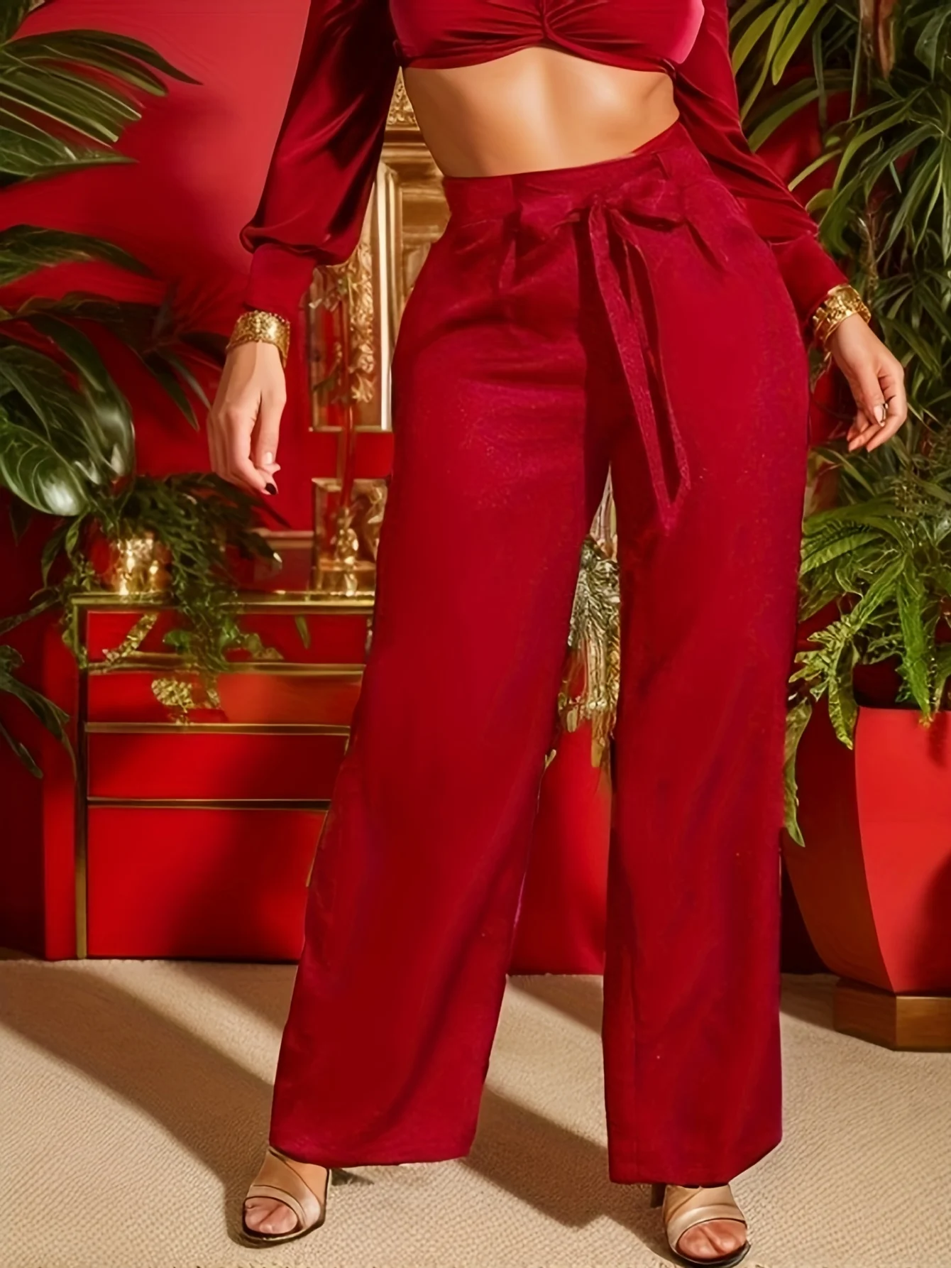 Elegant and minimalist loose wide leg pants