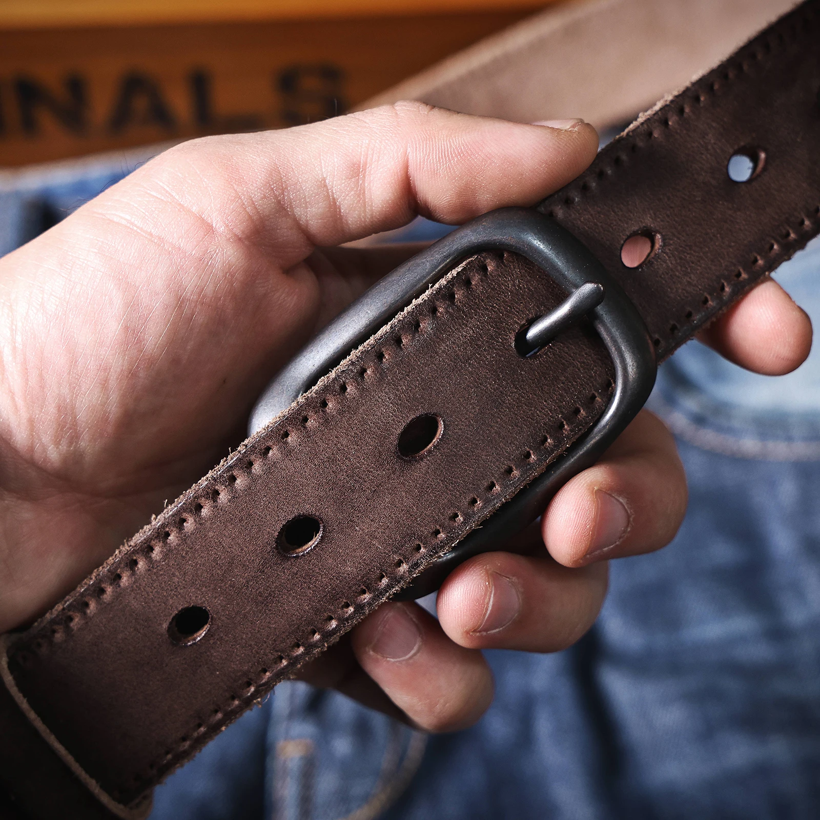 Echtleder-Herrengürtel aus Rindsleder, italienisches dickes Leder mit Geschenkbox, vielseitiger Retro-Jeansgürtel für Herren, ideale Wahl als Geschenk. – Detail 23