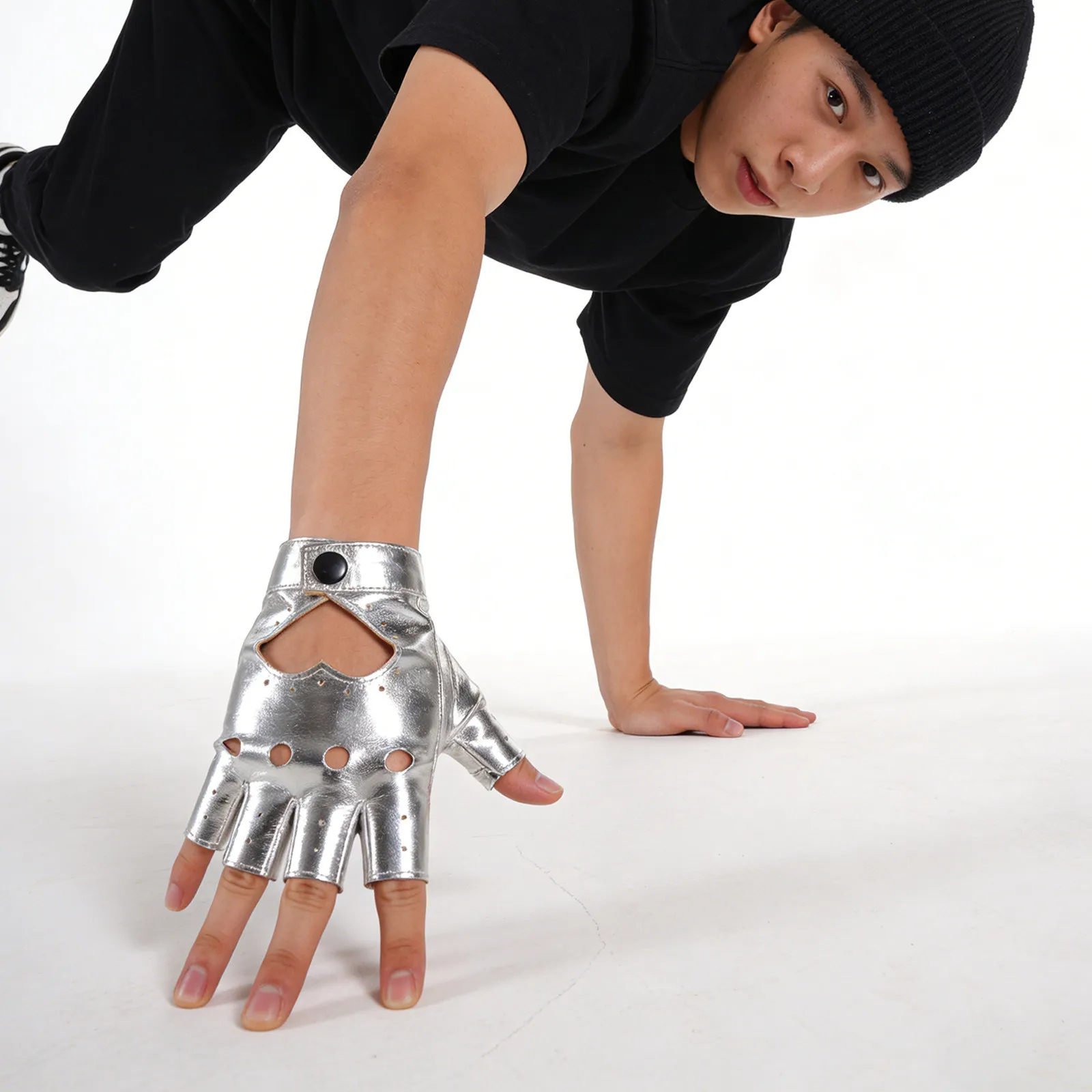 1Pair Punk Fingerless Half Finger Gloves Silver PU Heart Cutout Performance Dance Festival Cosplay Party Gloves