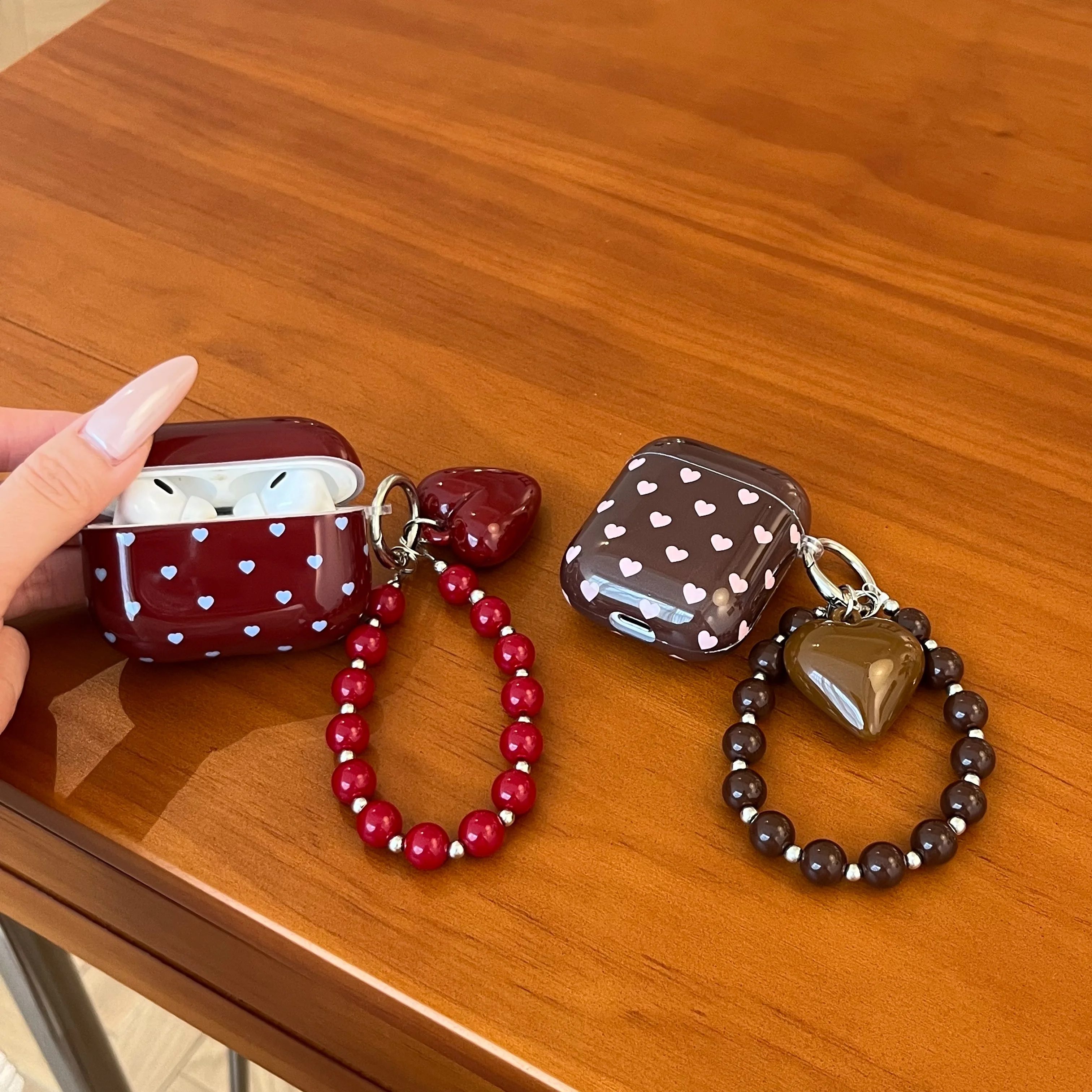 Retro Chic Full Screen Loving Heart Pattern Brown Wine Red Protective Earphone Case Suitable for AirPods 5 2 3 4 Pro Pro2 Pro3