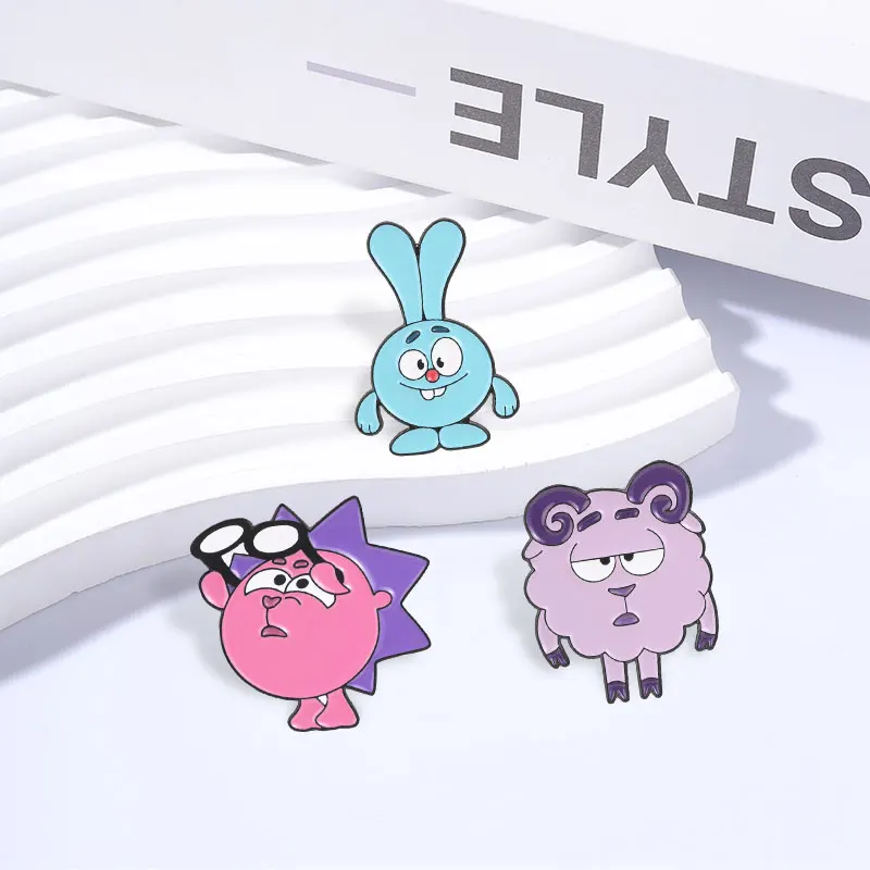 Cartoon Russische Animations-Tier-Emaille-Anstecknadeln: Süßer Rosa Igel, Lila Schaf, Blauer Hase – Broschen für Rucksack, Revers, Abzeichen, Schmuckgeschenk – Detail 5