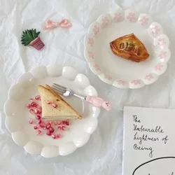 8-inch Irregular Ceramic Kitchen Tableware Lovely Pink Petal Household Ceramic Dinner Plate Lace Soup Plate Deep Fruit Plate