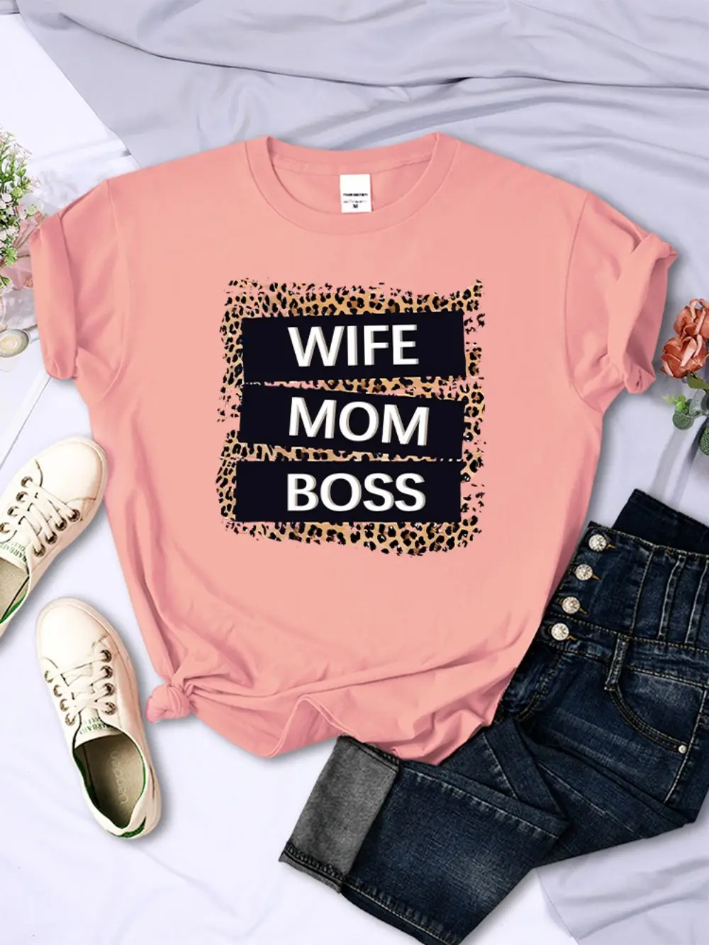 Straße Frau T-Shirts Frau Mama Boss Brief Leopard Drucke T-shirts Weiche Atmungsaktive Oansatz Kurzarm Sommer Casual Weibliche Kleidung – Detail 3