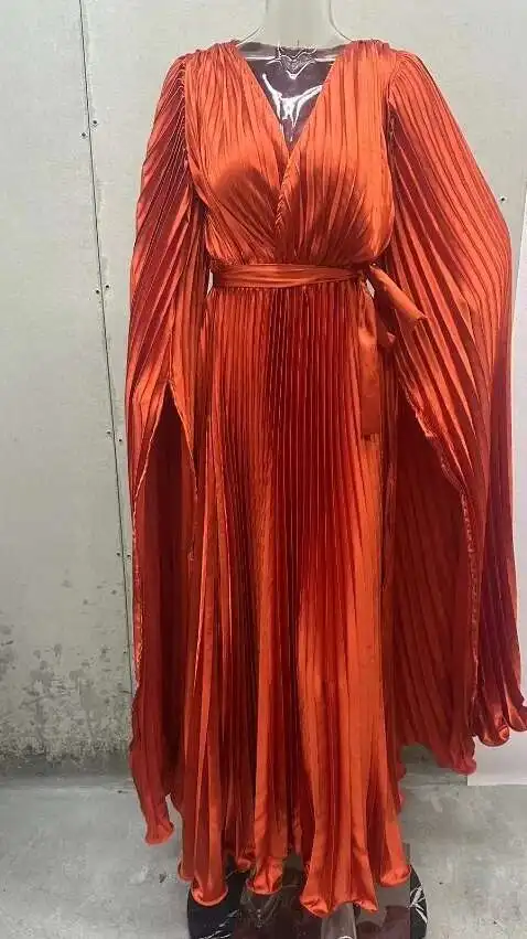 2025 Autumn New Solid Color Bat Sleeve Straightening Waist for Slimming and Long Dress Abaya Ramadan Dubai Luxury Islam Elegant