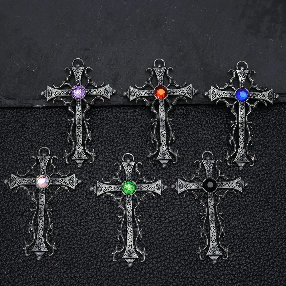2 pieces of retro punk hollow inlaid cross pendant hip-hop accessories DIY necklace and key accessories