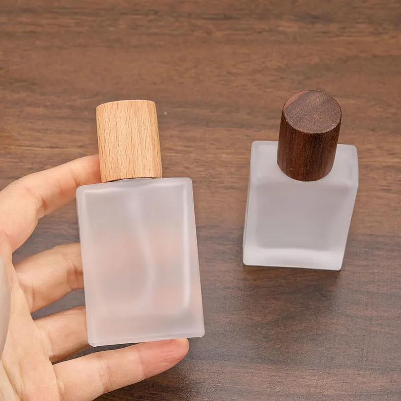 30 ml Glas Parfüm Flasche Nachfüllbare Kosmetik Leere Tragbare Behälter Reise Holz Schraubverschluss Hautpflege Toner Feuchtigkeit Wasser – Detail 5