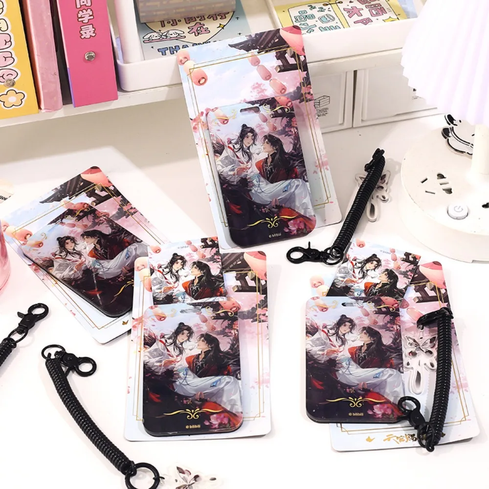حامل بطاقات أكريليك من Heaven Official's Blessing - بضائع أنيمي مع غطاء حماية لبطاقة الأبعاد بحبل زنبركي للمعصم