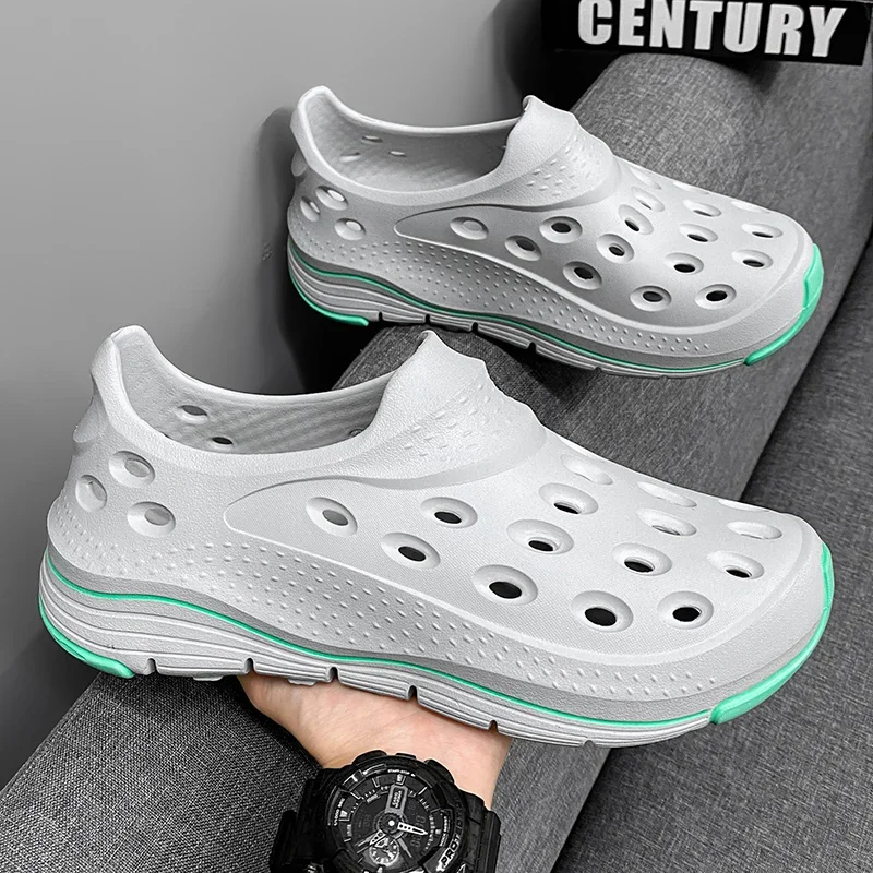 Slippers Fashionable Hole Shoes Summer Men\'s Popular Chameleon EVA Slippers Anti Slip Toe Capped Slippers Comfortable To Step On
