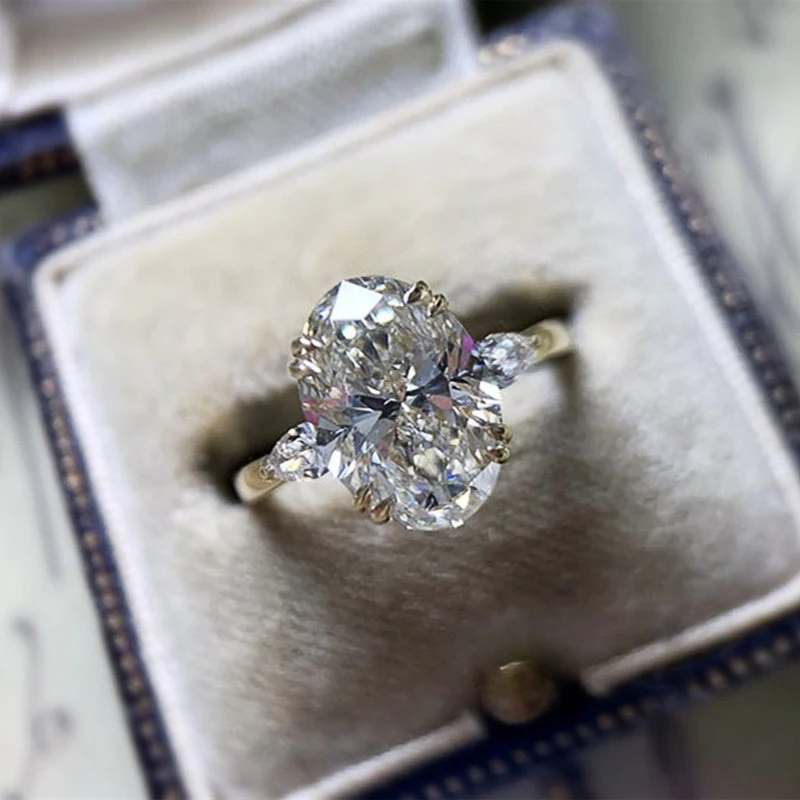 Huitan Classic 4 Claws Cubic Zirconia Ring Luxury Gold Color Wedding Accessories High Quality Simple Versatile Jewelry for Women