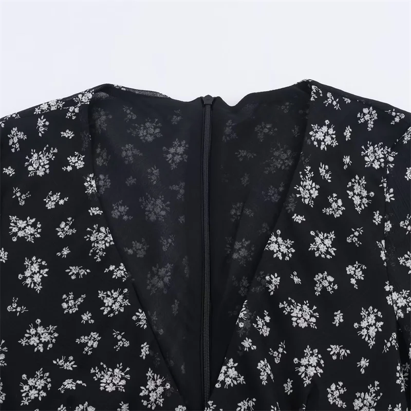 レディースワンピース 2025年秋新作 ブラックプリント 長袖 Vネック レイヤード装飾 ミニワンピース セクシーでファッショナブルなカジュアル