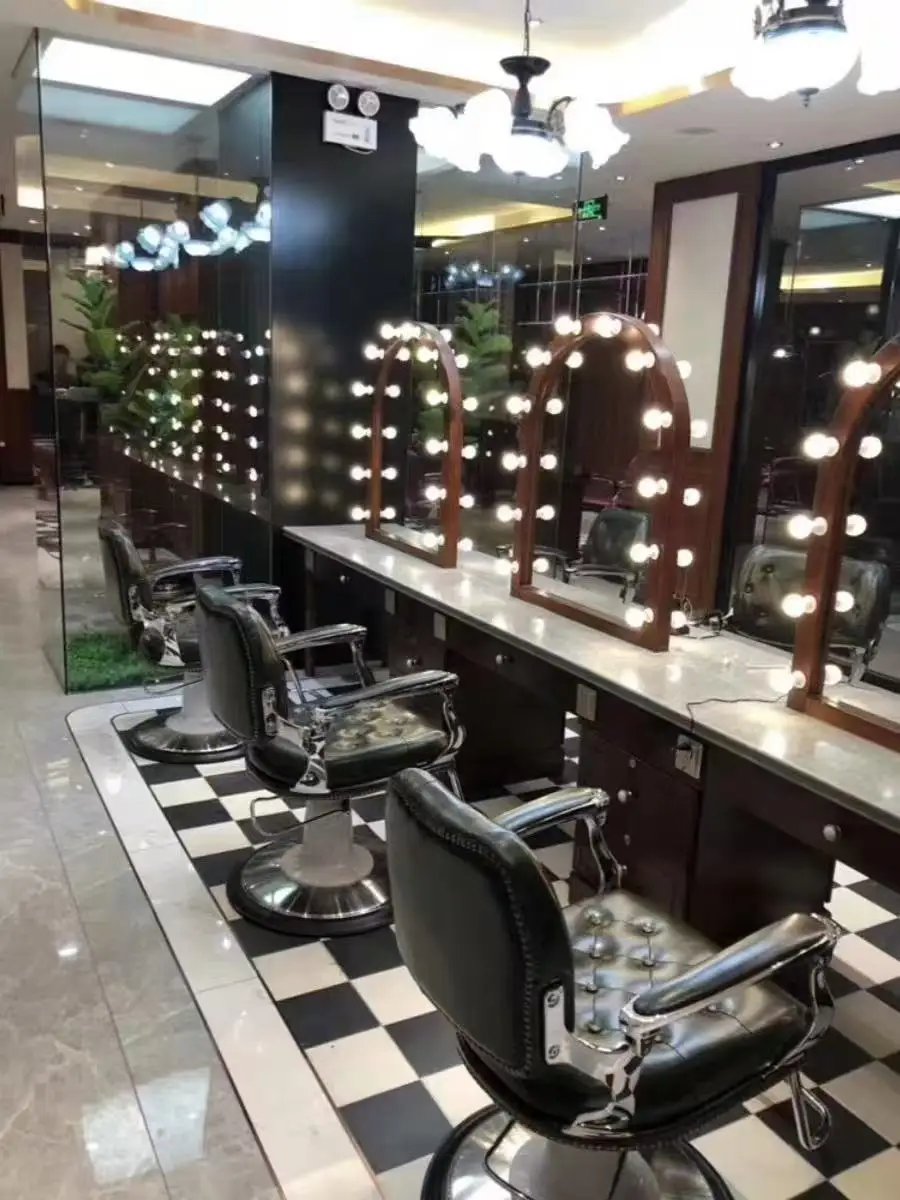 New Barber Shop Chair Hair Salon Special Hair Cutting Chair Can Be Raised And Lowered Oil Head Old Retro Hairdressing Stool