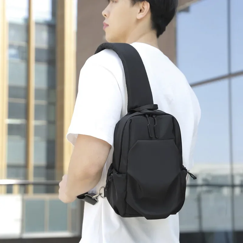 Men's Minimalist Chest Bag Fashionable Personalized Small Crossbody Bag Nylon Oxford Fabric Casual Solid Color Shoulder Bag