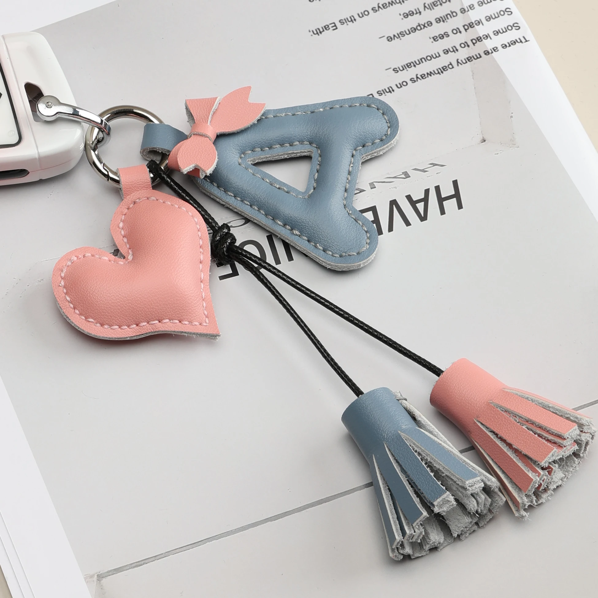 Original handmade high-end sense surname letter with star heart tassel style bag hanging decoration bag pendant car hanging deco