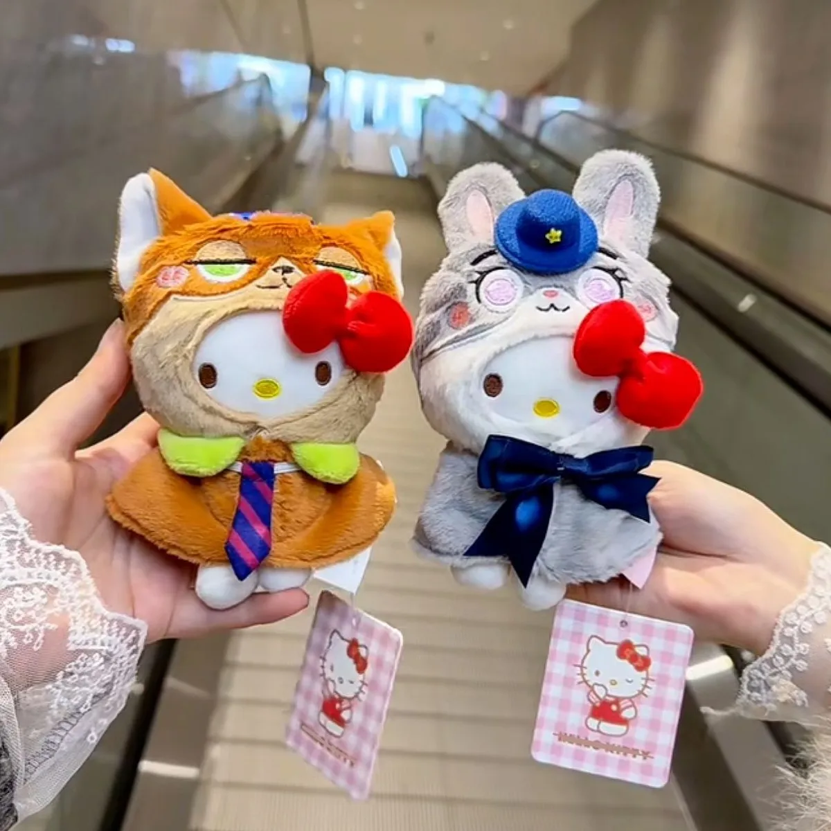 

В наличии: Плюшевая подвеска-брелок Sanrio Hello Kitty в образе Ника и Джуди (шаль, плащ), аксессуар для моделирования, рюкзак, подарок для пары, кукла