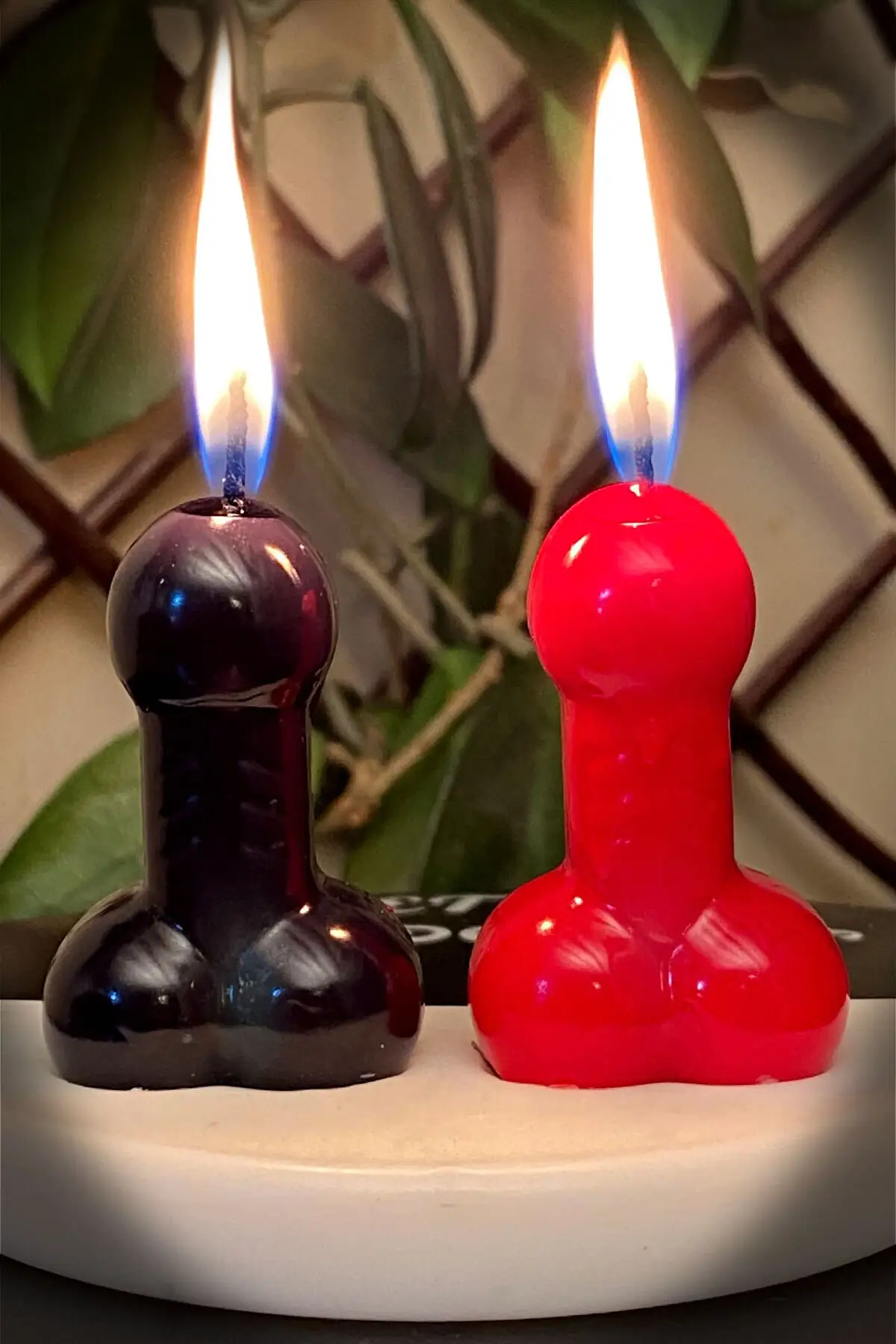 

Set of 2 Black And Red Colored Fertility Candles - Soy Wax - Strawberry And Chocolate Scented - Each 6 X 4 Cm