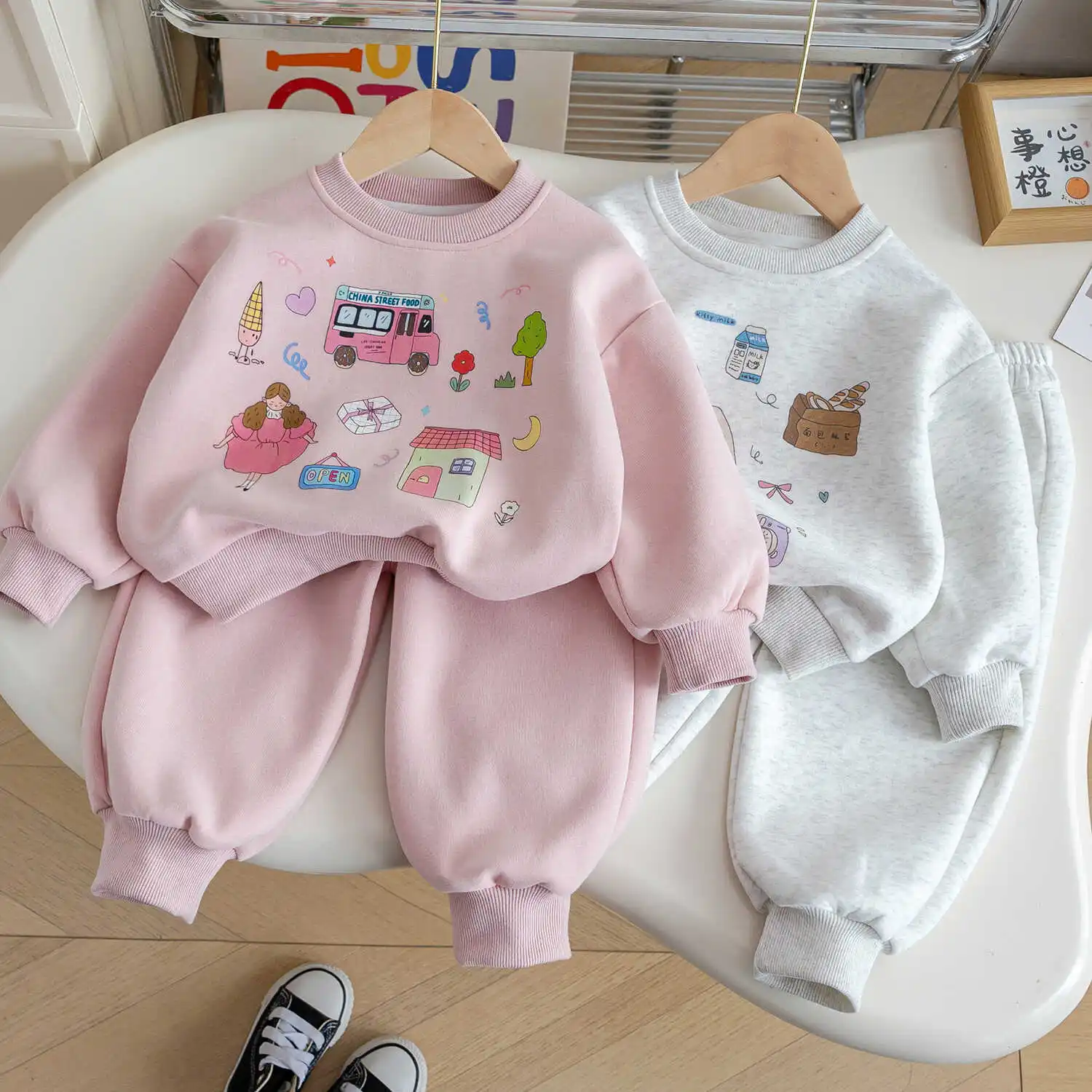 

Autumn Fashion Kids Clothes Set Cute Girls Cartoon Print Sweatshirt With Pants For Children Casual Comfortable Tracksuit Outfits