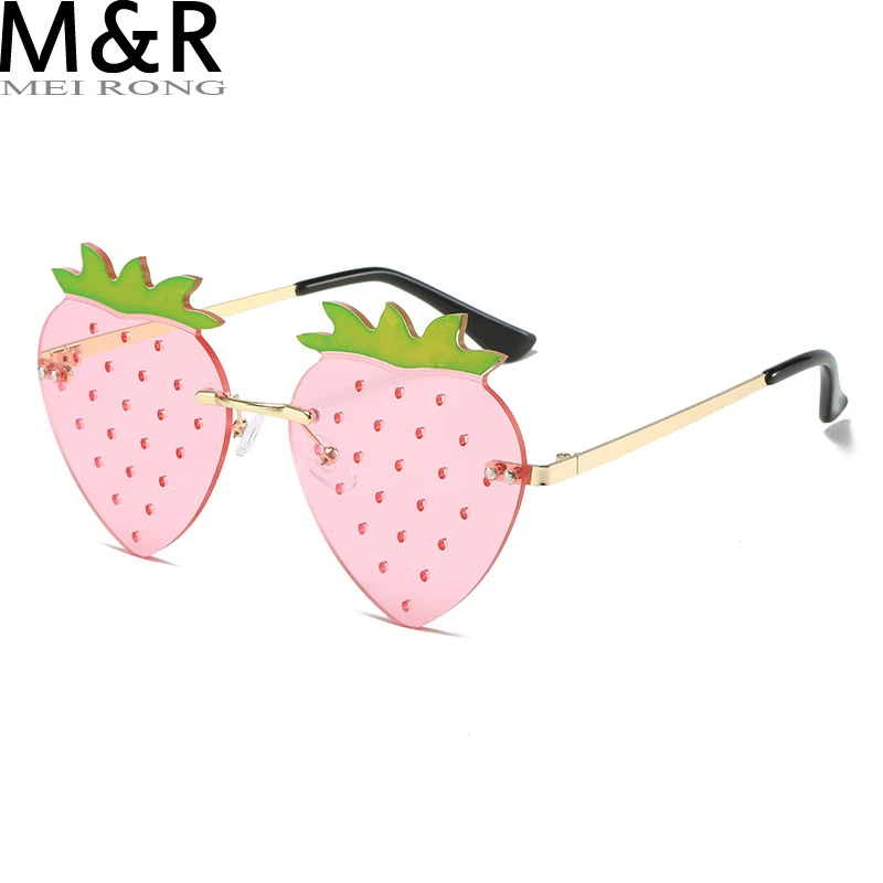 

2022 New Strawberry Sunglasses Ladies Designer Fashion Glasses Party Ball Decoration Eyewear Trend Men Sunglasses UV400 Hip Hop