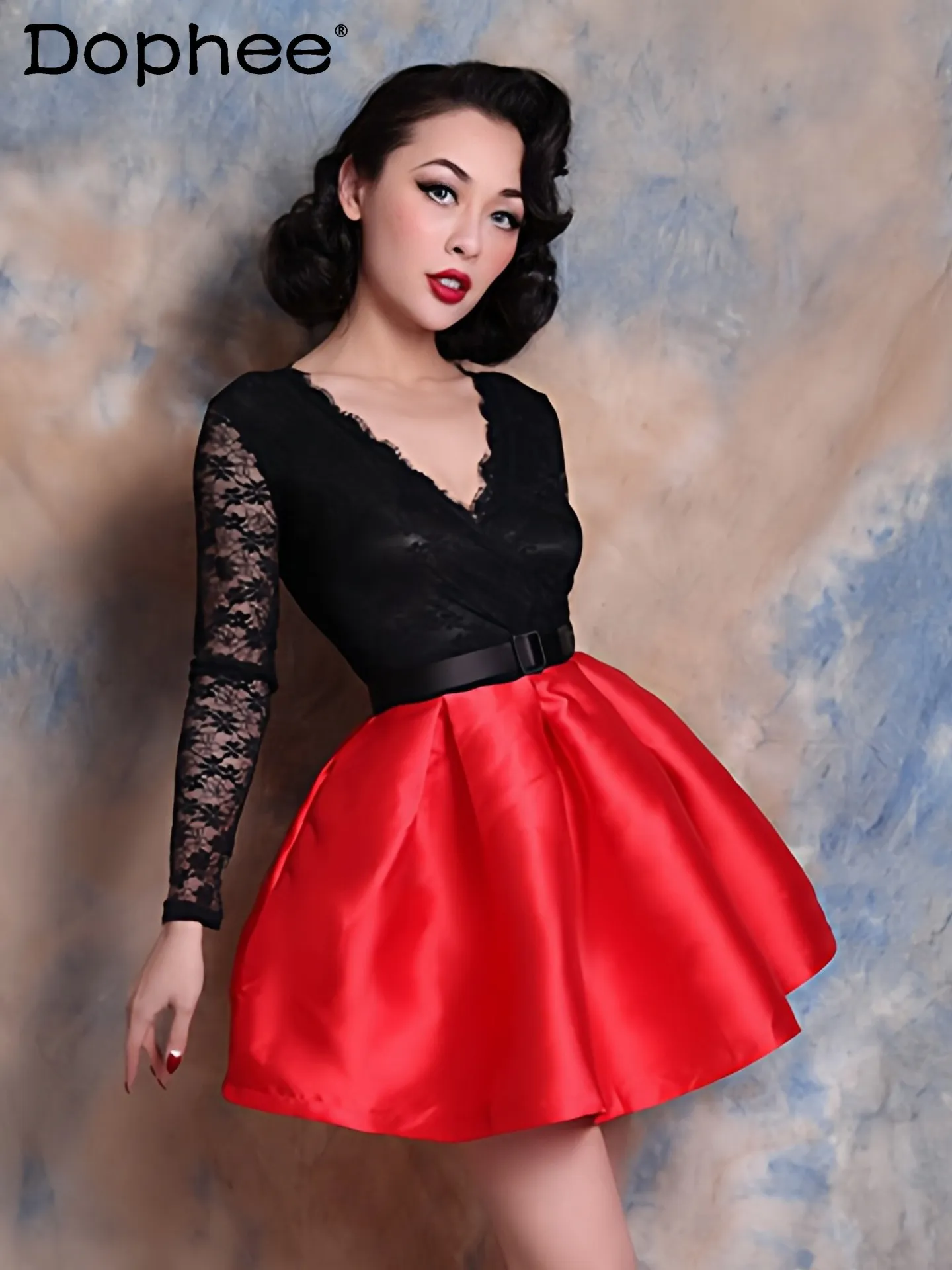

French Retro Elegant Lady Lace Long Sleeve Dress High-end Slimming Princess-style Puffy Dress with Cinched Waist
