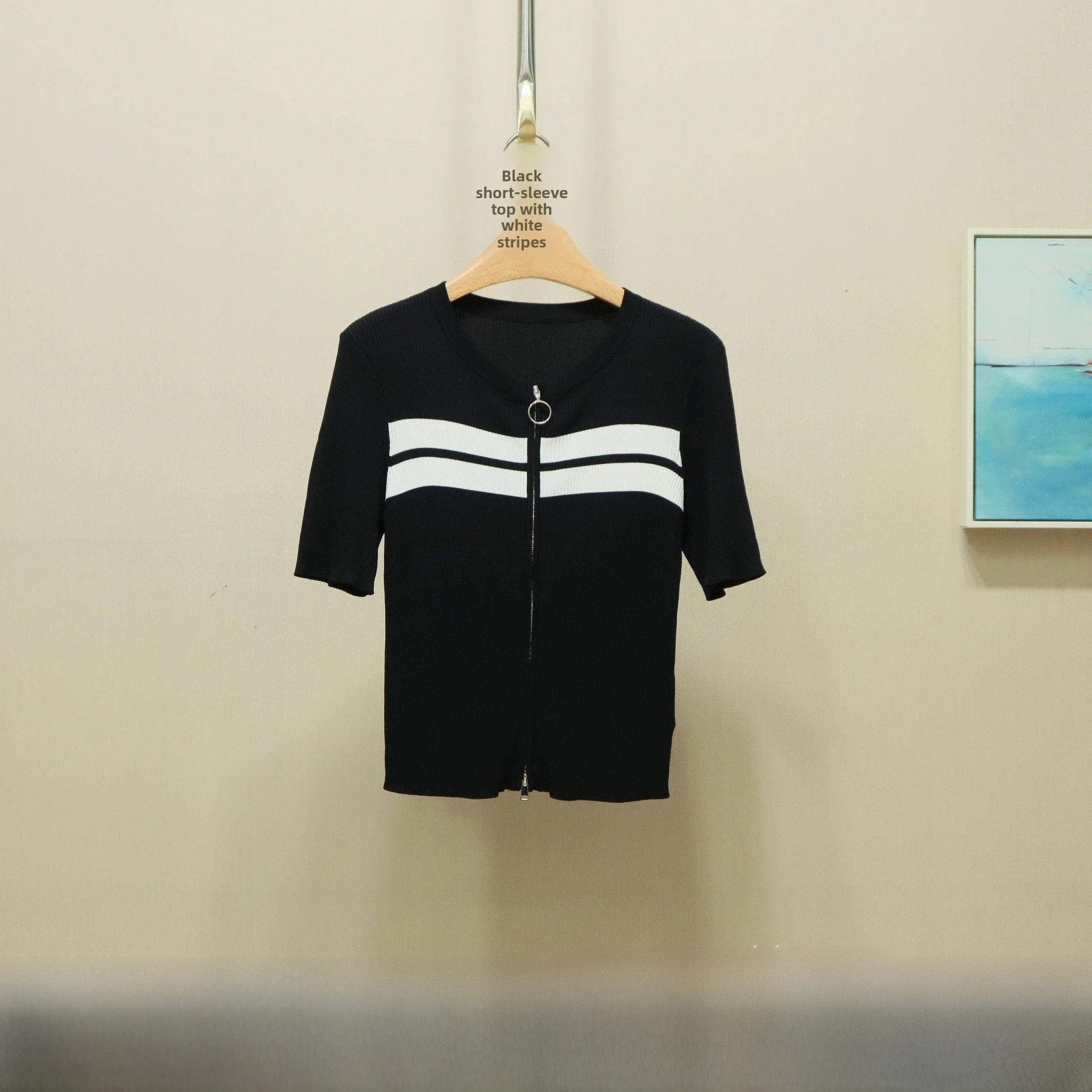 

Новый весенний женский вязаный кардиган в полоску с молнией, приталенный, для повседневной носки, с V-образным вырезом, короткий рукав, трикотаж