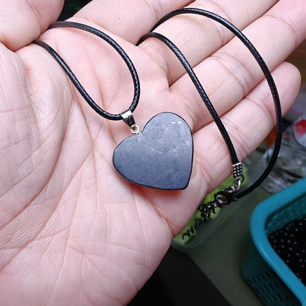 Heart Shaped Shungite Pendant Necklace - EMF Protection Stone Natural Healing Crystal Jewelry for Women and Men