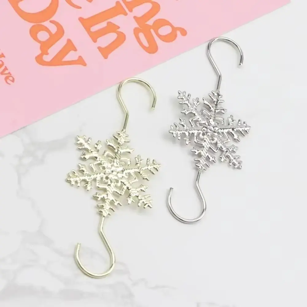 5Pcs Snowflake Pattern Christmas Snowflake Hook Metal S Shaped S Hook Durable Silver Gold Tree Ornament Hanging Hook