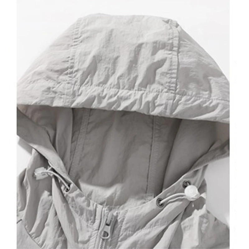 Men Lightweight Sunscreen Jacket Summer Windproof UPF50+Sun Protection Clothing Breathable Hooded Camping Jacket Oversize Hiking