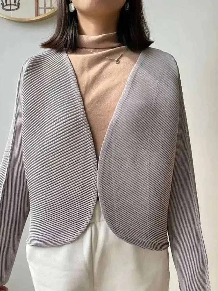 Pleated V Neck Jackets Women Casual Full Sleeve Open Stitch Outwear New 2026 Solid Color Fashion Female Clothing 17GXAHR