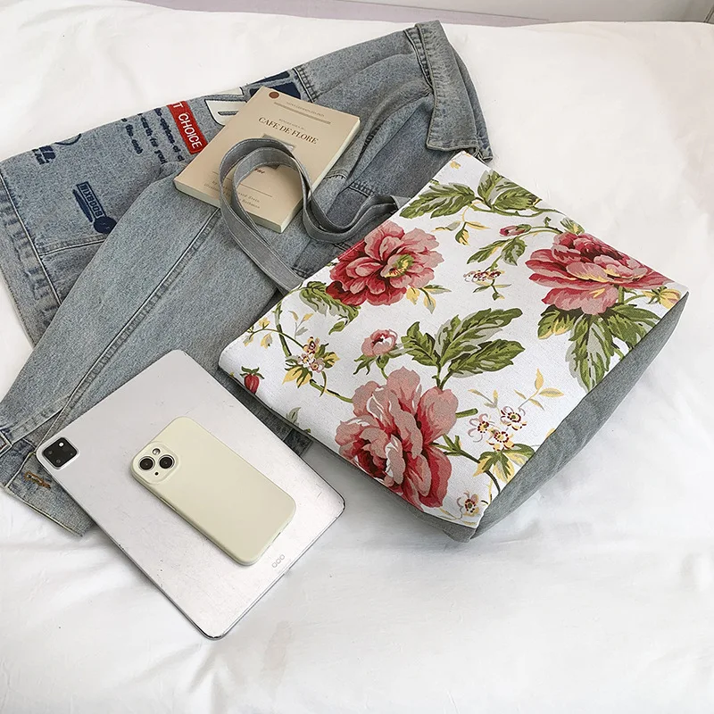 Fresh Printed Canvas Bag Crossbody Bag Simple Fashion Large Capacity Shoulder Bag Family Style Bag Shopping Bag For Women Gift