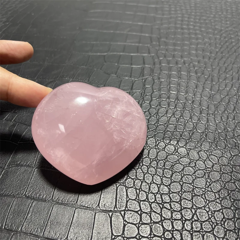 226g Natural Rose Quartz Crystal Love Heart Stone Crystal Healing